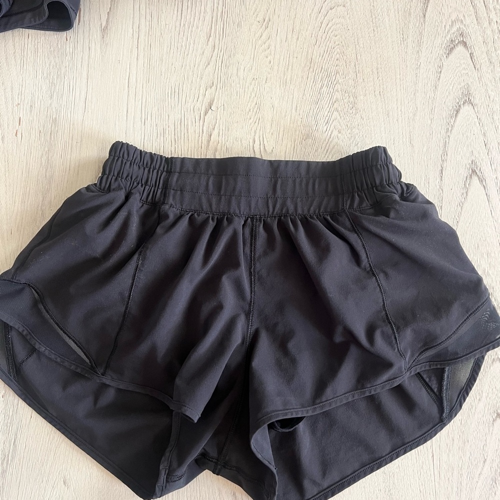 Lululemon Hotty Hot 2.5 Sz 4